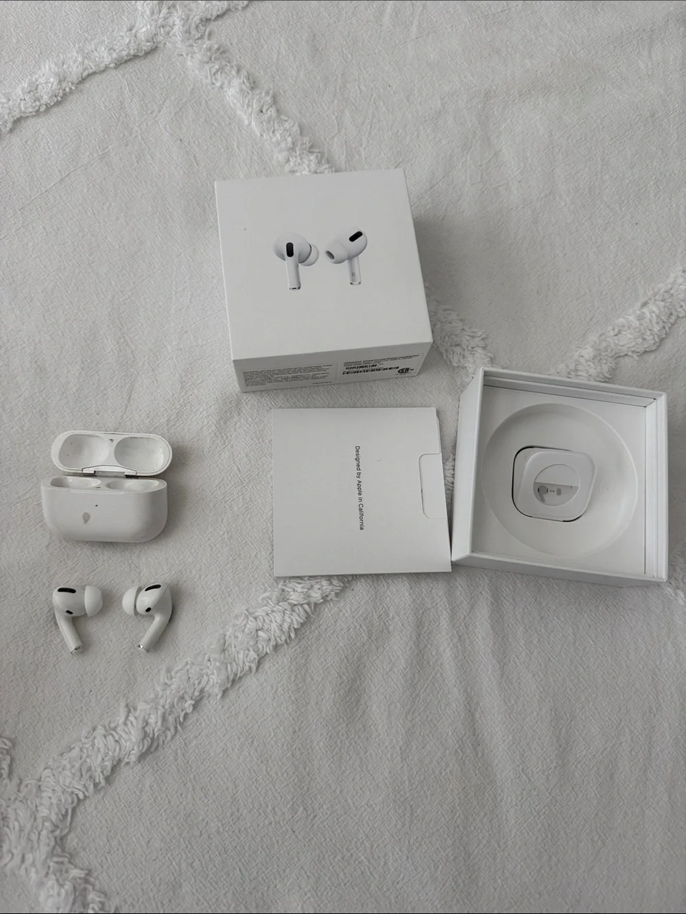 Apple White AirPods Pro with Charging Case